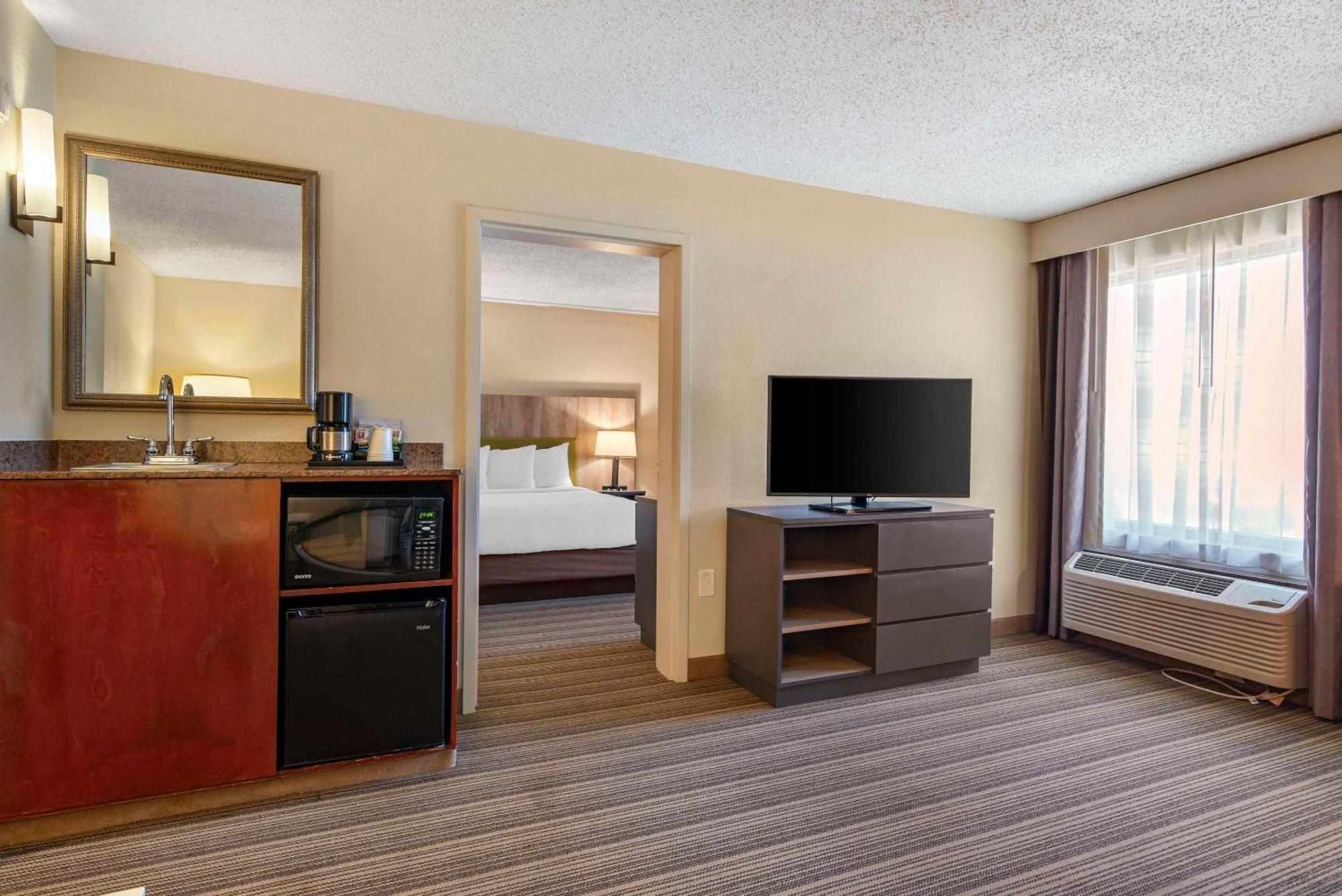 Country Inn & Suites By Radisson, Atlanta Galleria-Ballpark, Ga Smyrna Exterior foto